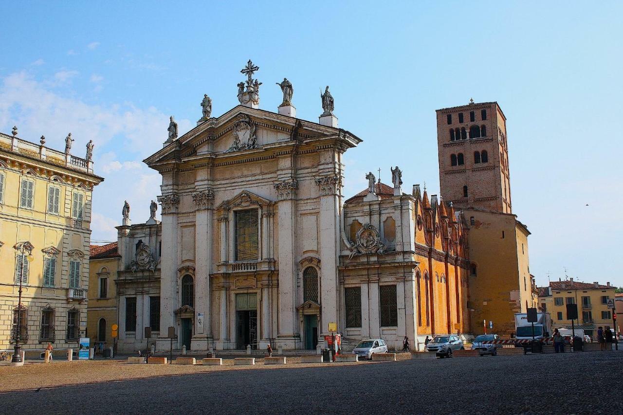B&B Casa Dei Poeti Mantova Eksteriør billede